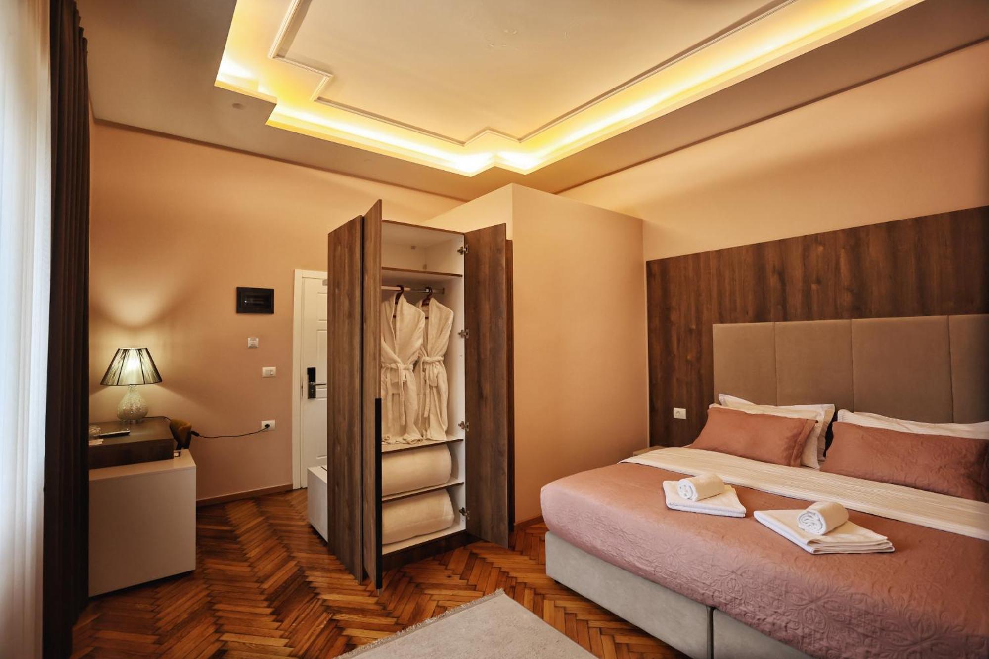 Vila Casablanca - Boutique Hotel & Restaurant شكودر المظهر الخارجي الصورة