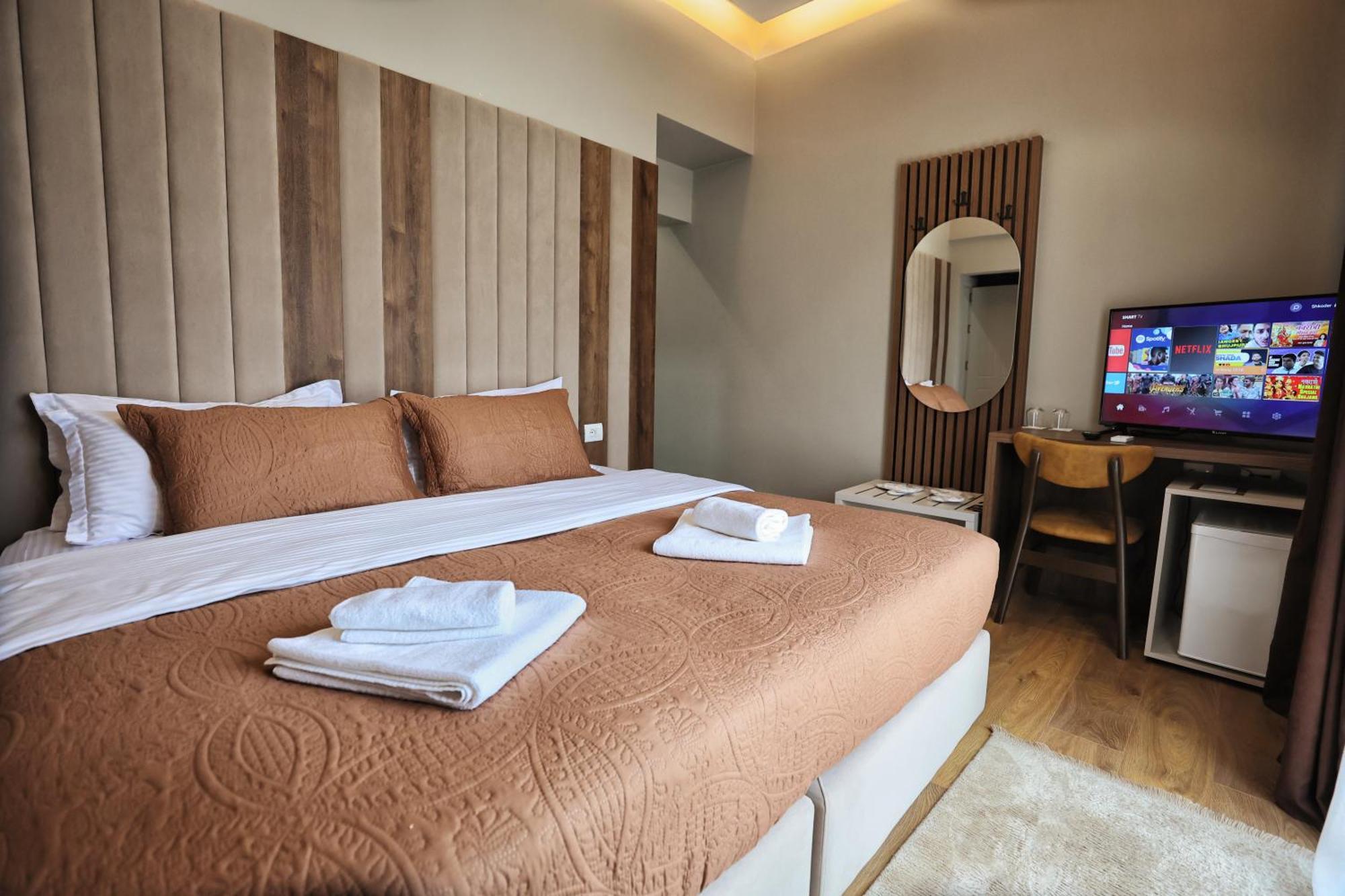 Vila Casablanca - Boutique Hotel & Restaurant شكودر المظهر الخارجي الصورة