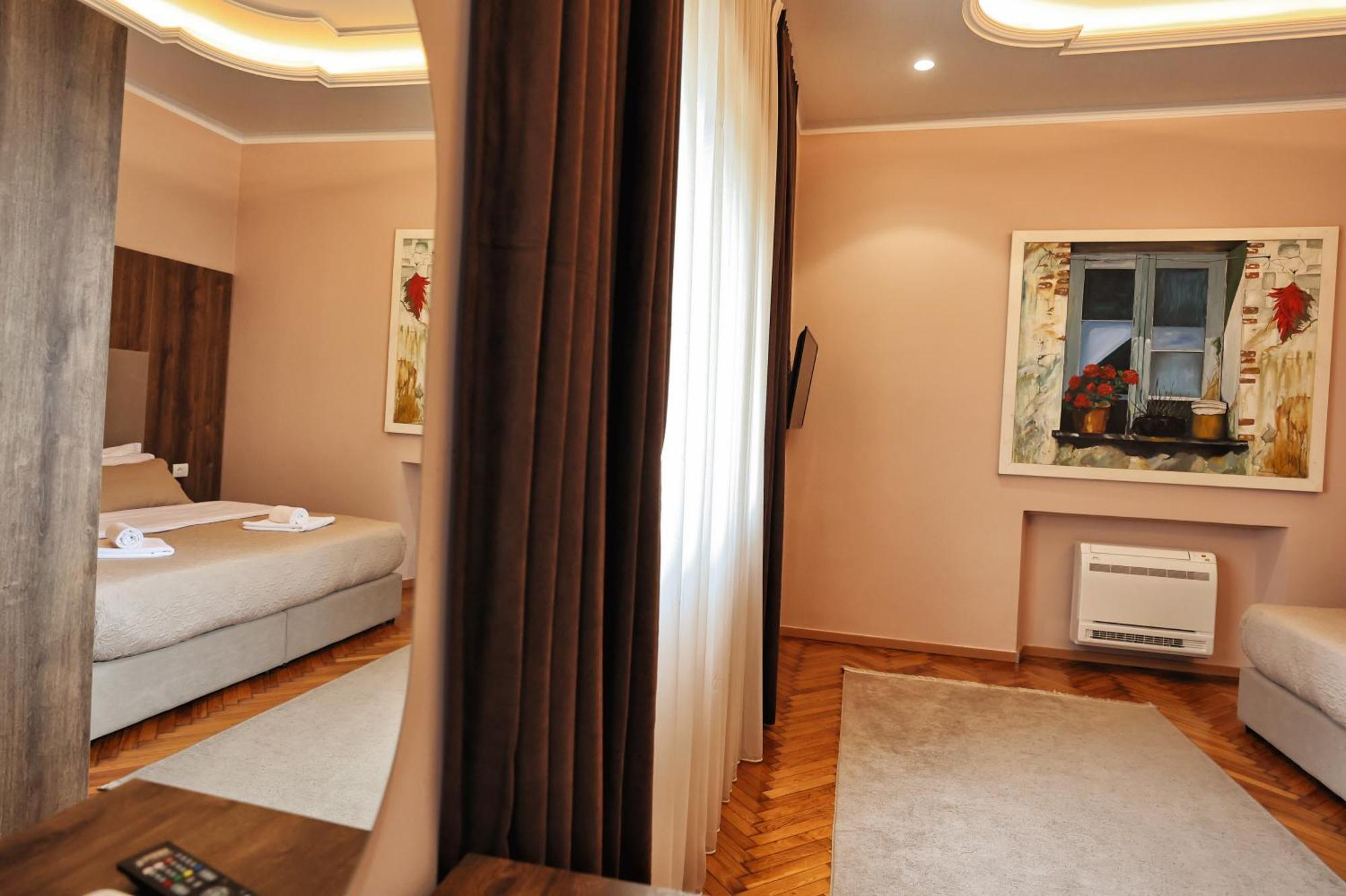 Vila Casablanca - Boutique Hotel & Restaurant شكودر المظهر الخارجي الصورة