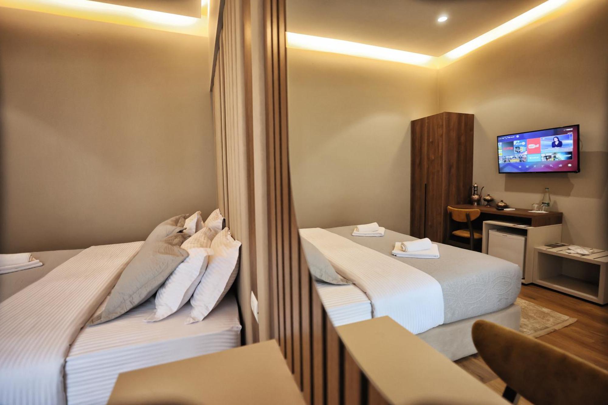 Vila Casablanca - Boutique Hotel & Restaurant شكودر المظهر الخارجي الصورة